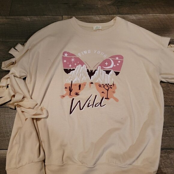 Slit Sleeve Butterfly Sweatshirt.  Cream colored size large - Picture 4 of 7